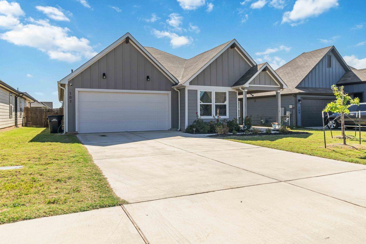 107 Aransas River Rd, Hutto, TX 78634