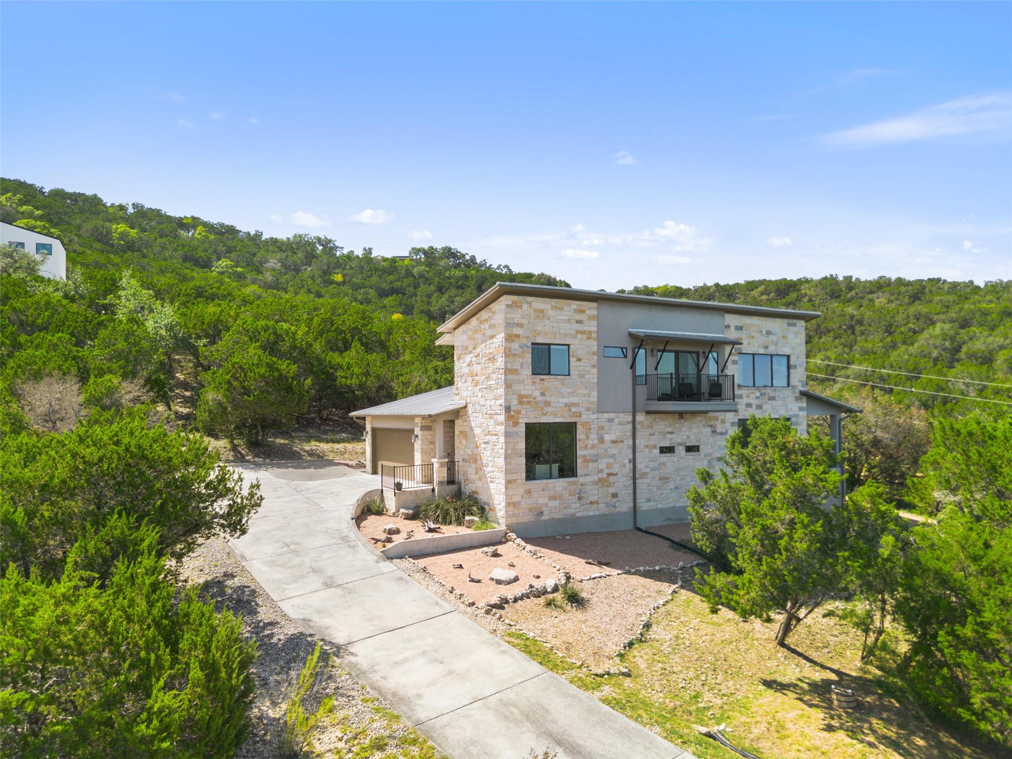 17644 W Reed Parks Rd, Jonestown, TX 78645
