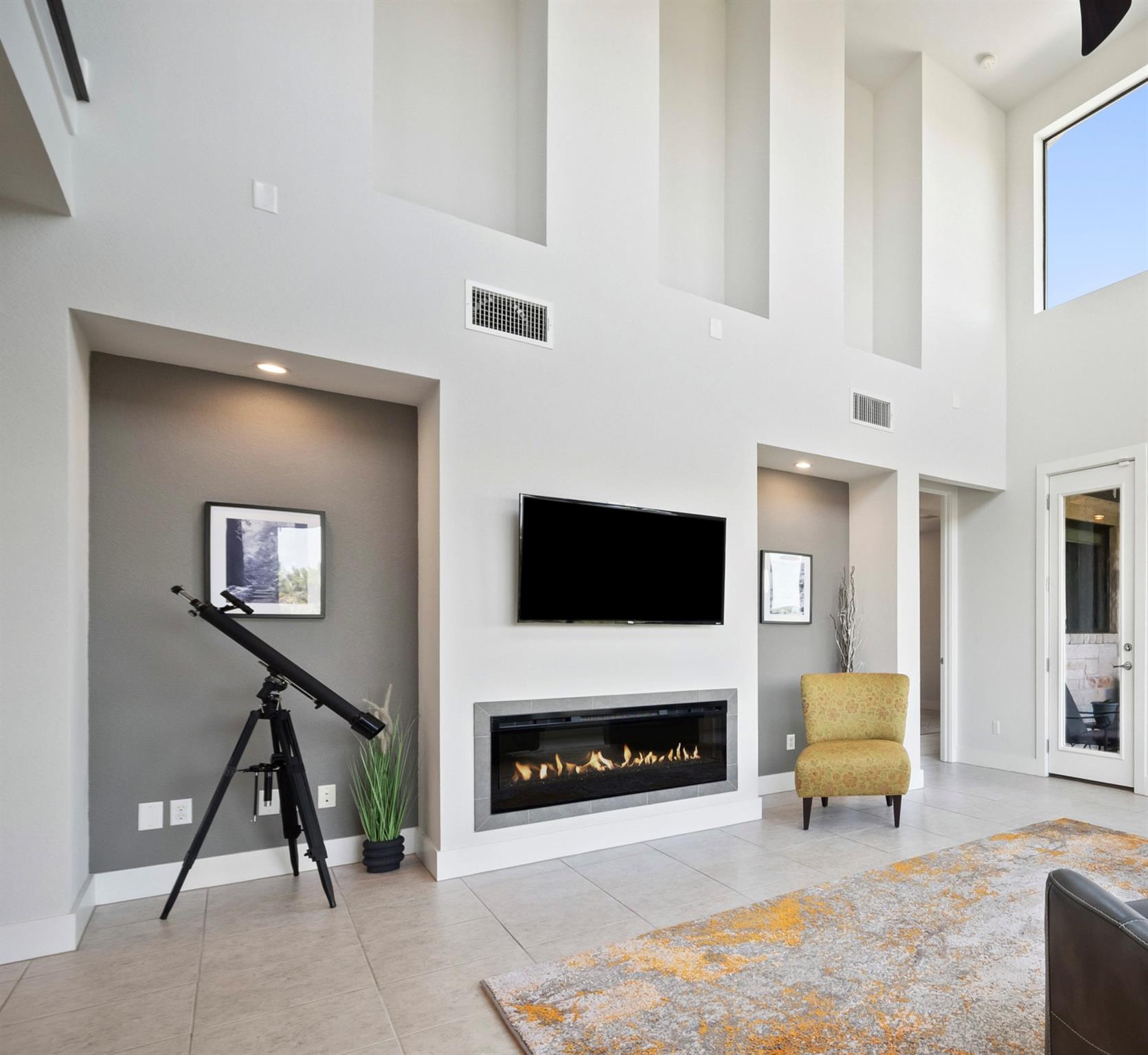 17644 W Reed Parks Rd, Jonestown, TX 78645