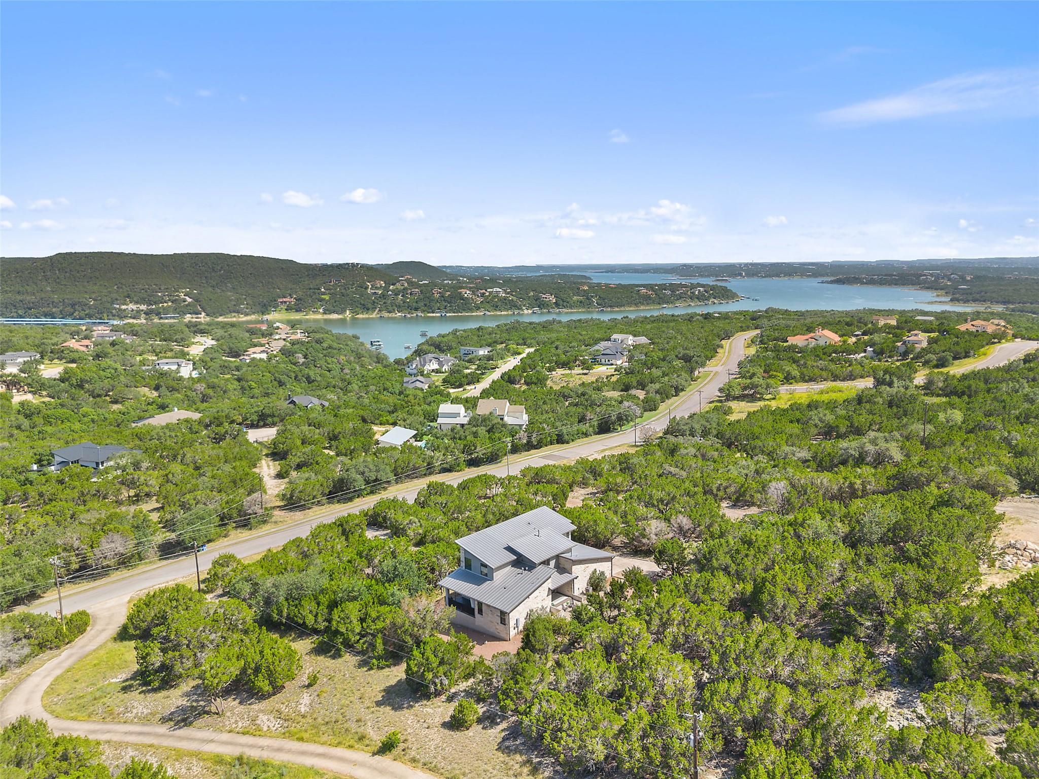 17644 W Reed Parks Rd, Jonestown, TX 78645