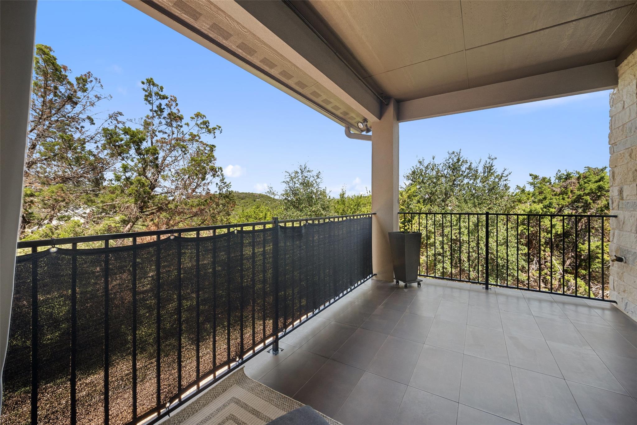 17644 W Reed Parks Rd, Jonestown, TX 78645