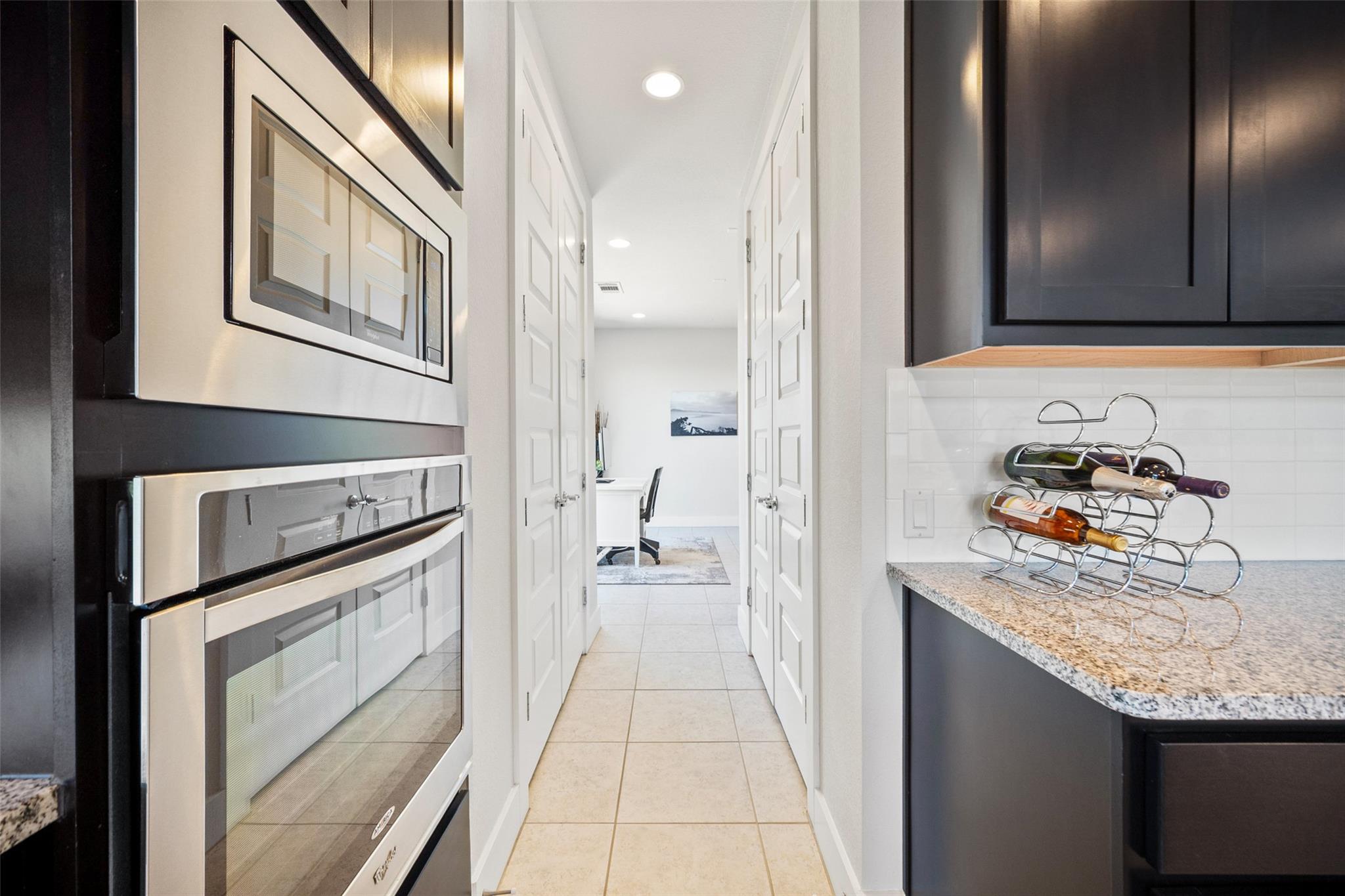 17644 W Reed Parks Rd, Jonestown, TX 78645