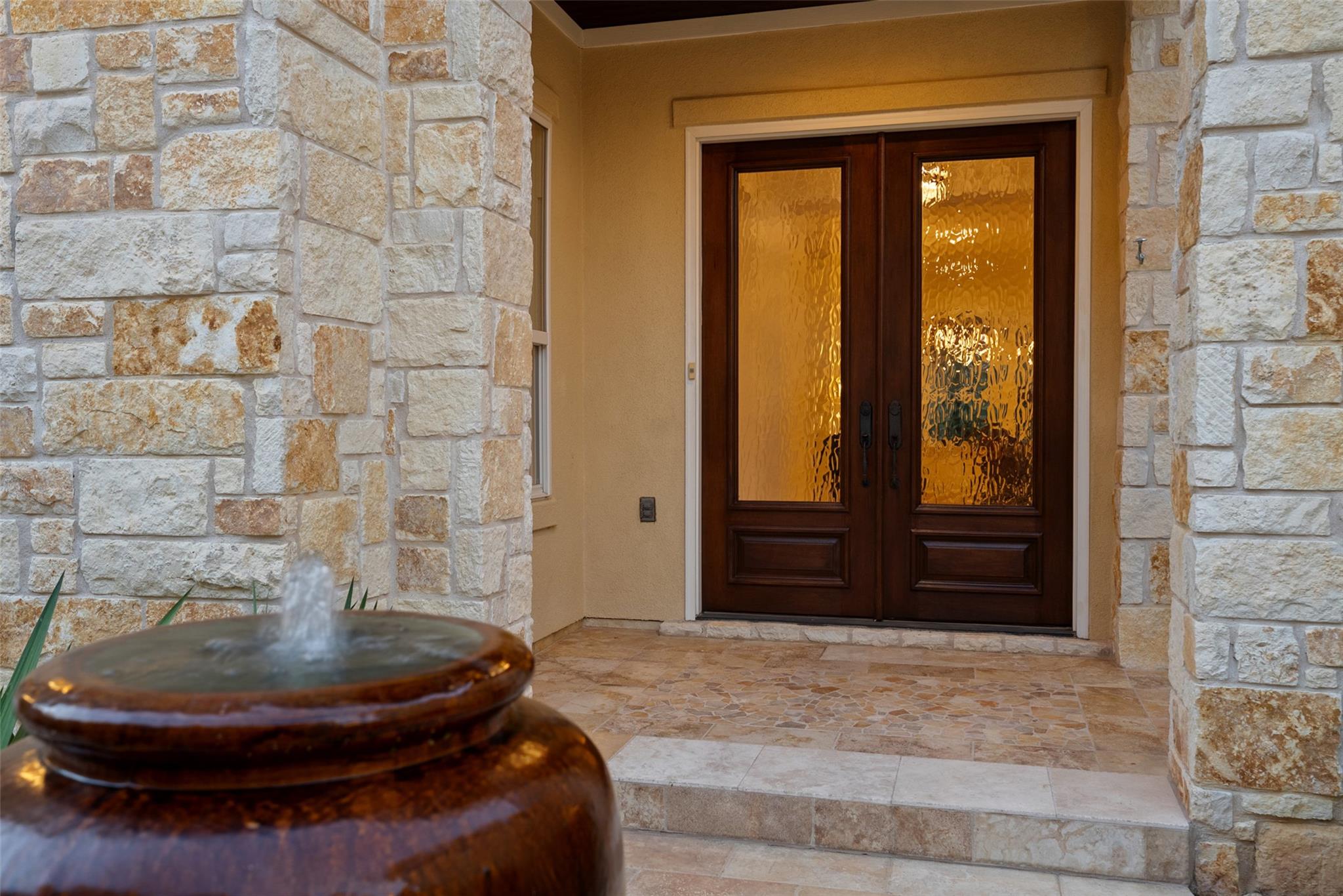 9308 Travertine Cv, Austin, TX 78735