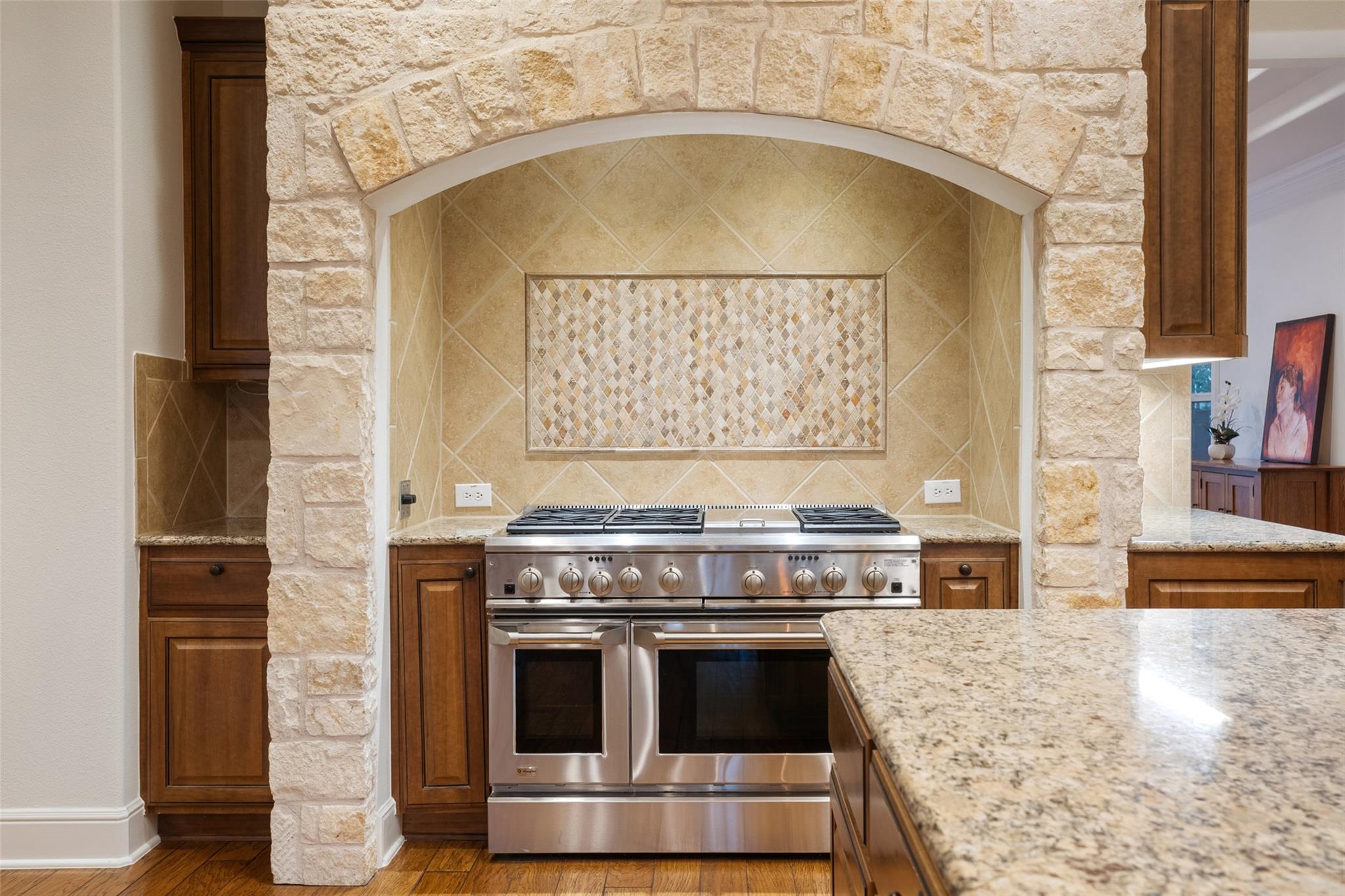 9308 Travertine Cv, Austin, TX 78735