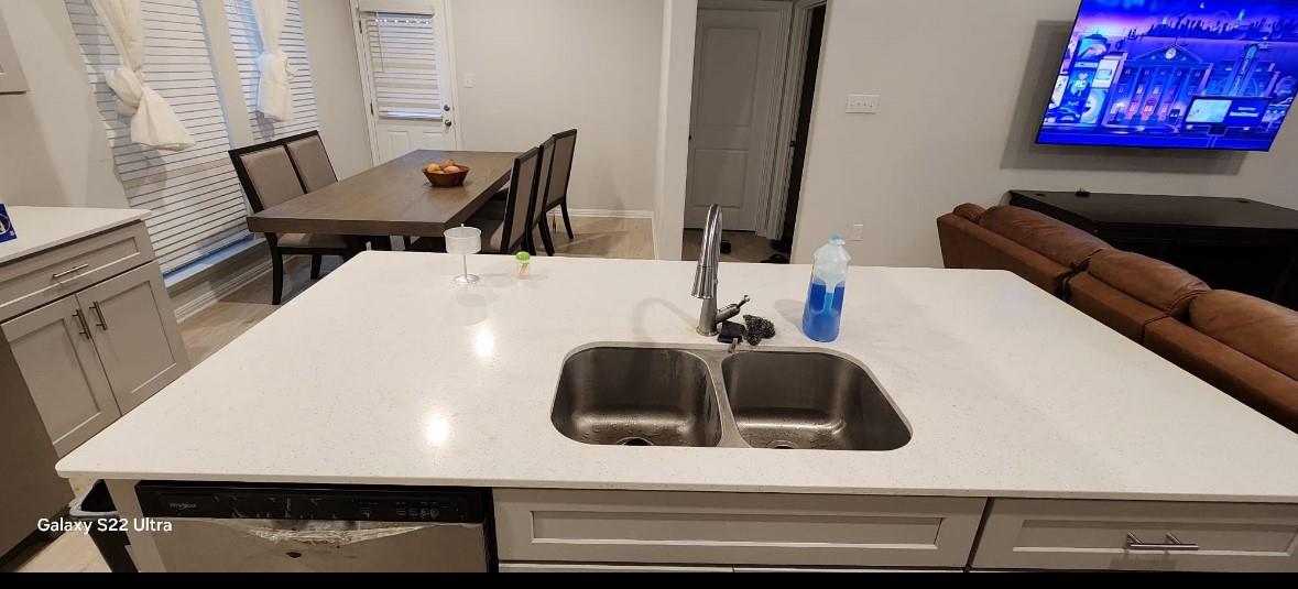 201 White Horses Dr, Kyle, TX 78640