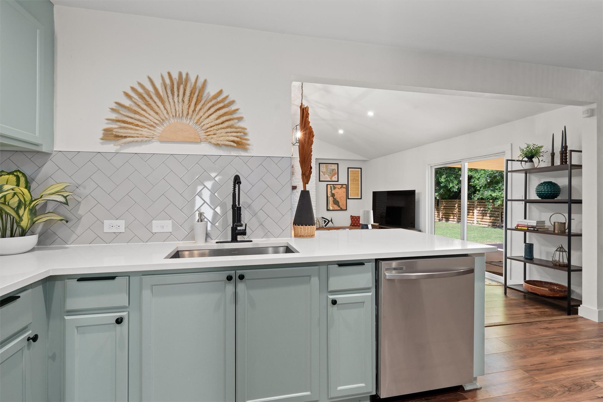 5610 Northdale Dr, Austin, TX 78723