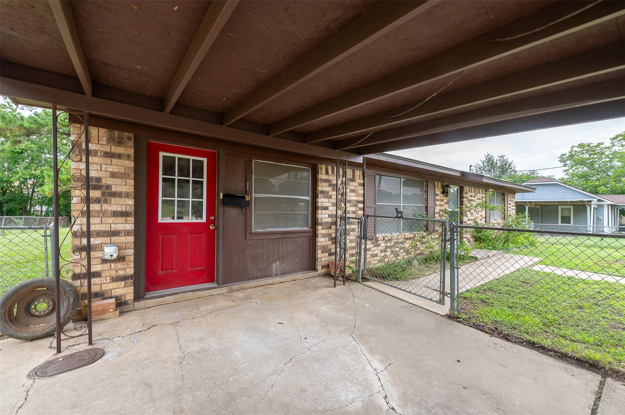 504 N Echols St, Caldwell, TX 77836