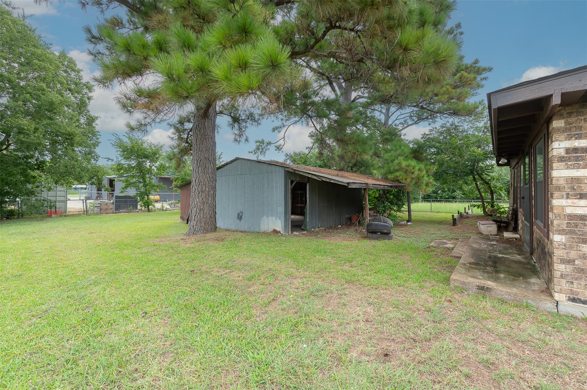 504 N Echols St, Caldwell, TX 77836