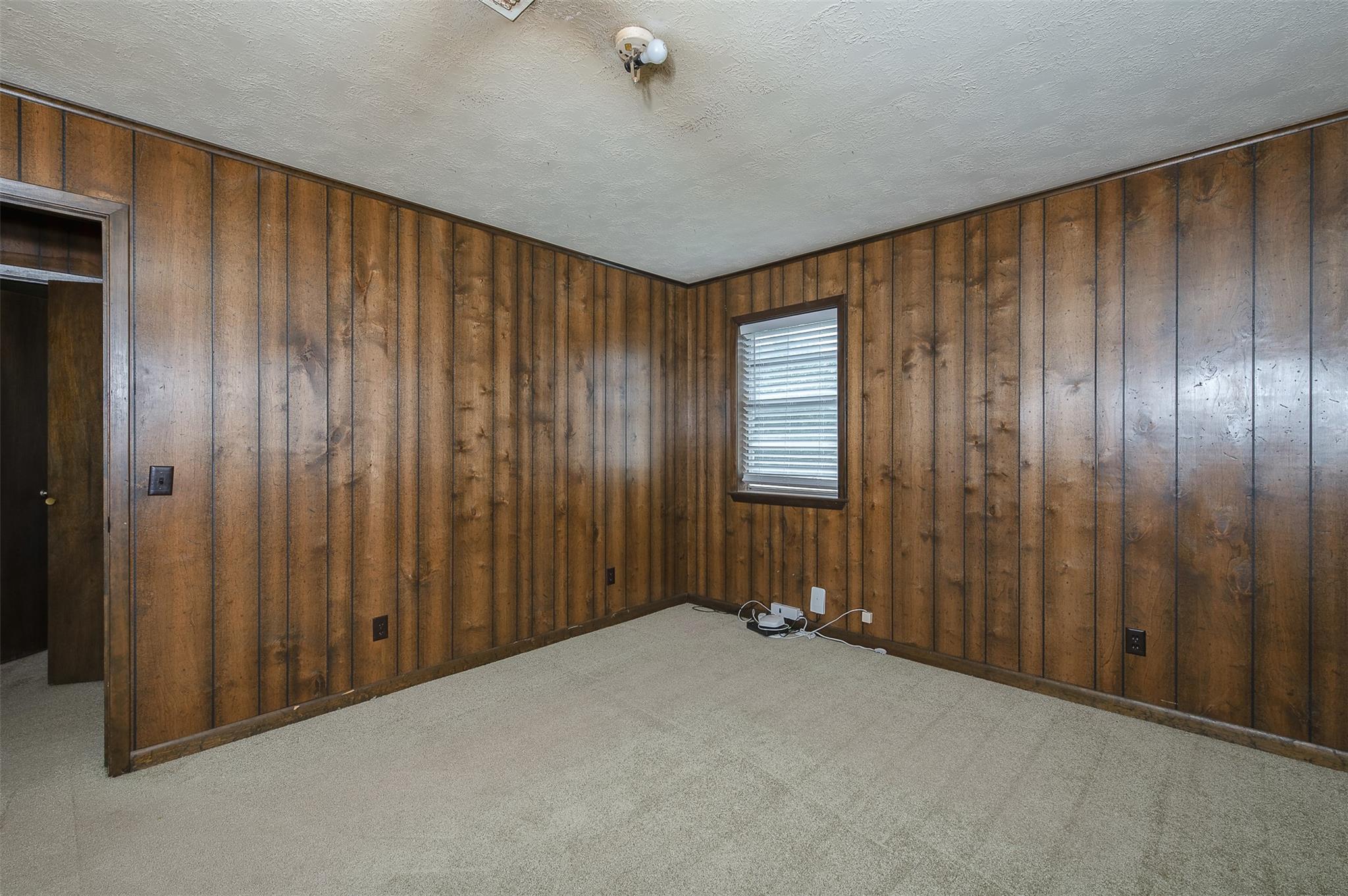 504 N Echols St, Caldwell, TX 77836