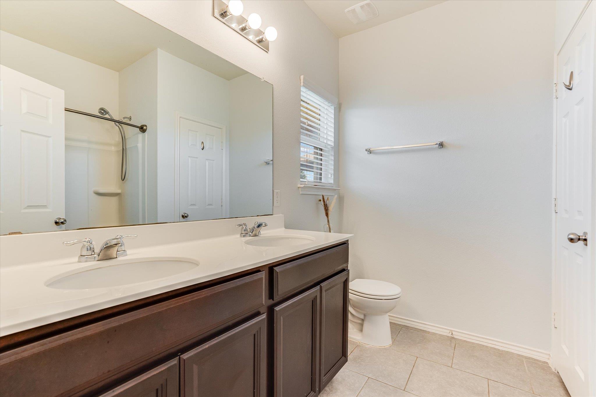 262 Martha Dr, Buda, TX 78610