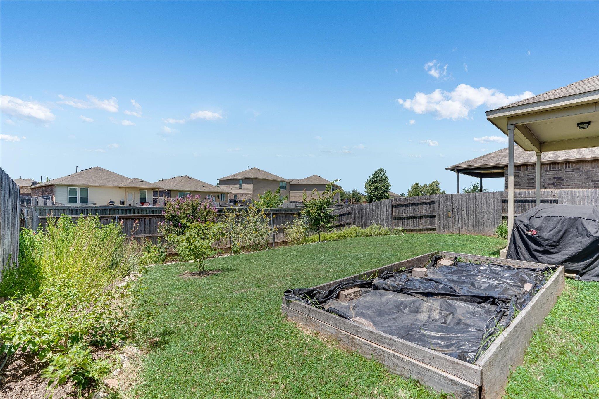 262 Martha Dr, Buda, TX 78610