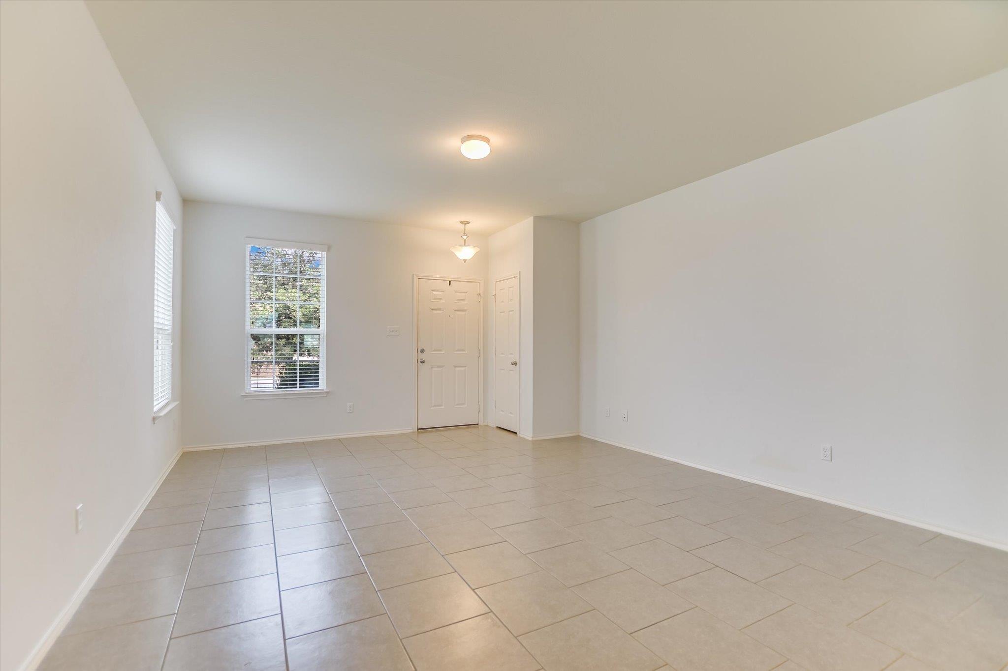 262 Martha Dr, Buda, TX 78610