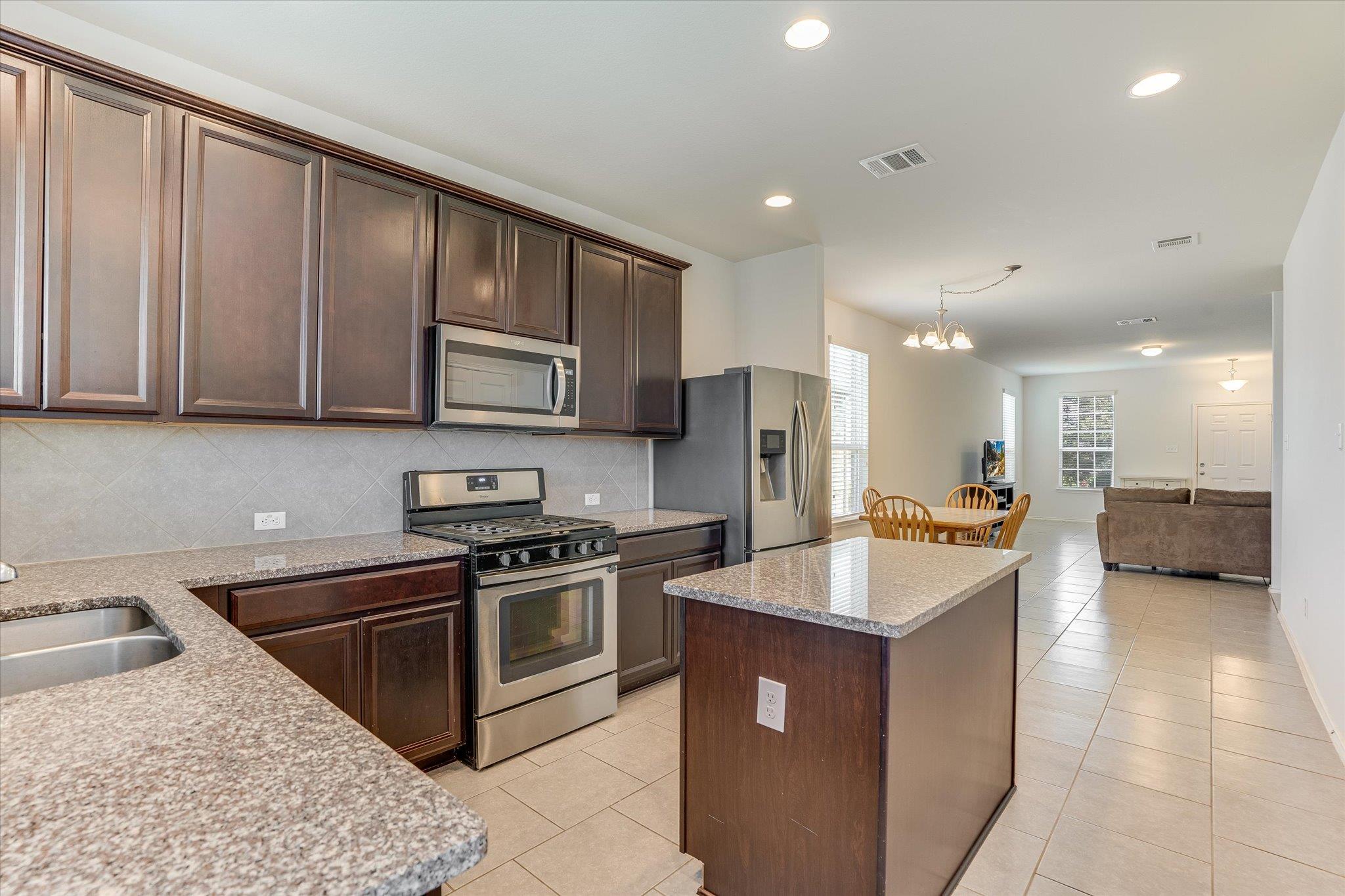 262 Martha Dr, Buda, TX 78610