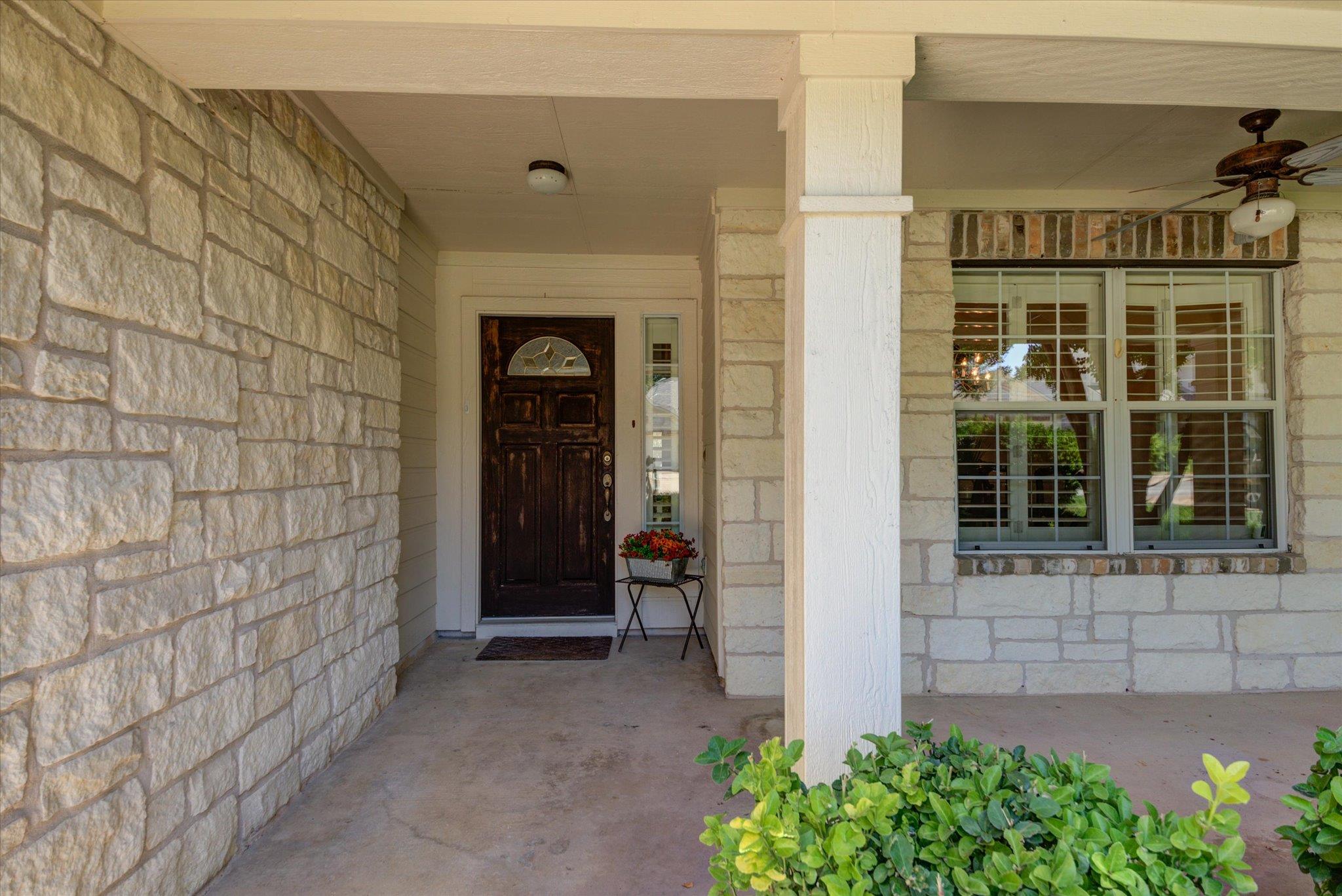 2023 Kimbrook Dr, Round Rock, TX 78681