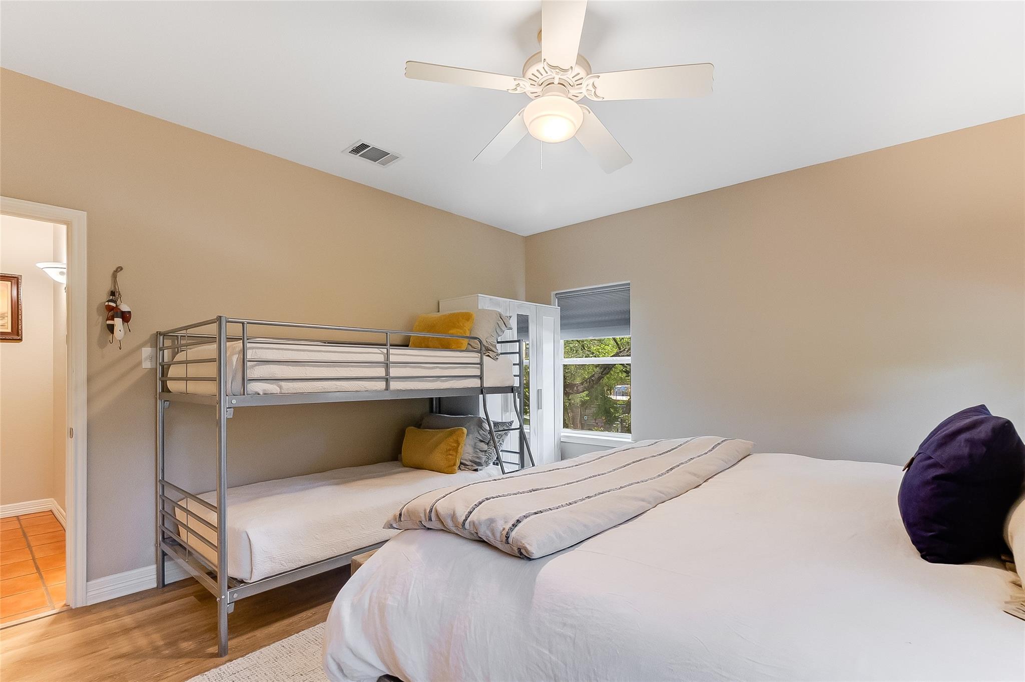 327 Elm Lodge Dr, Kingsland, TX 78639