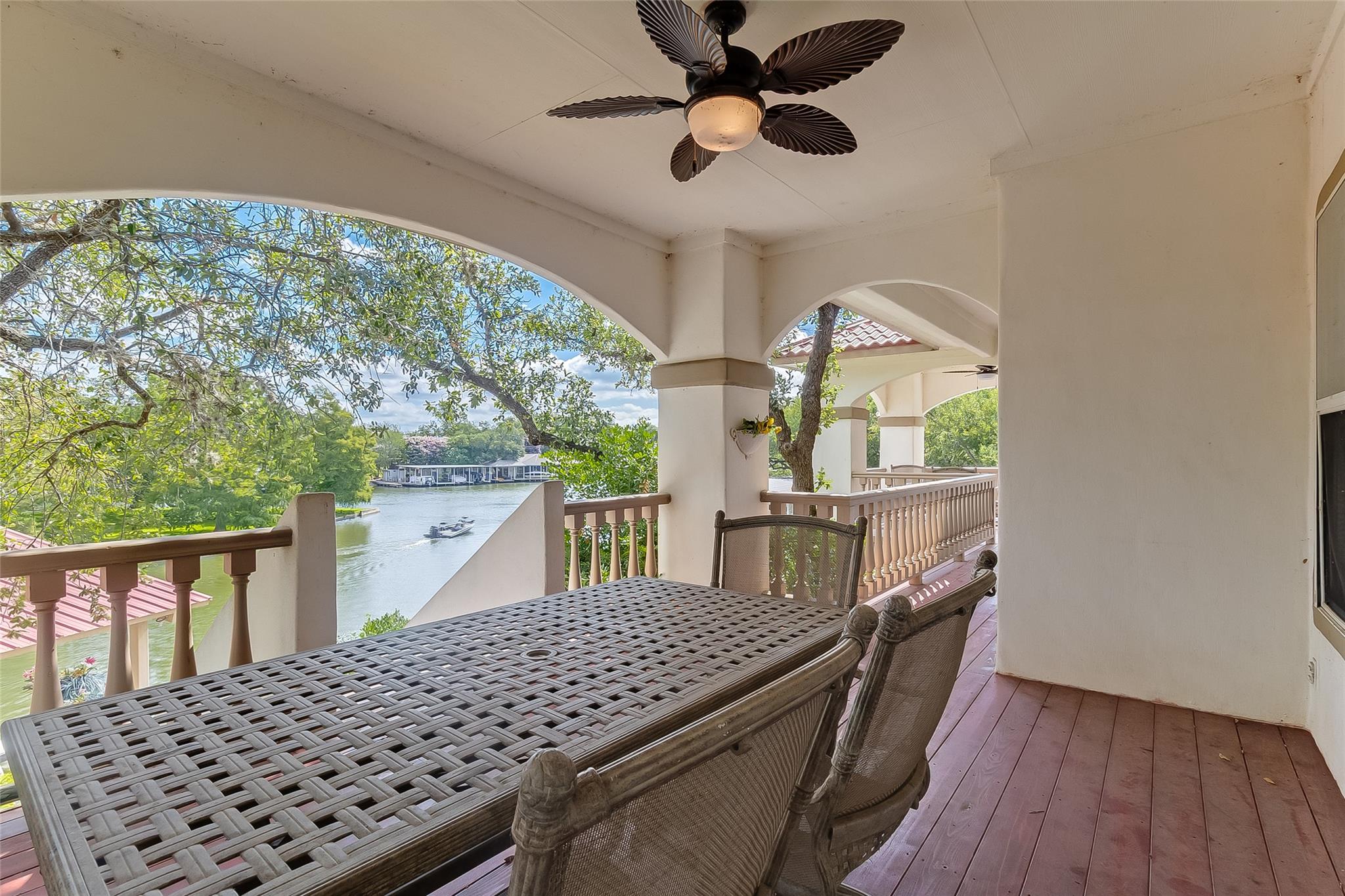 327 Elm Lodge Dr, Kingsland, TX 78639