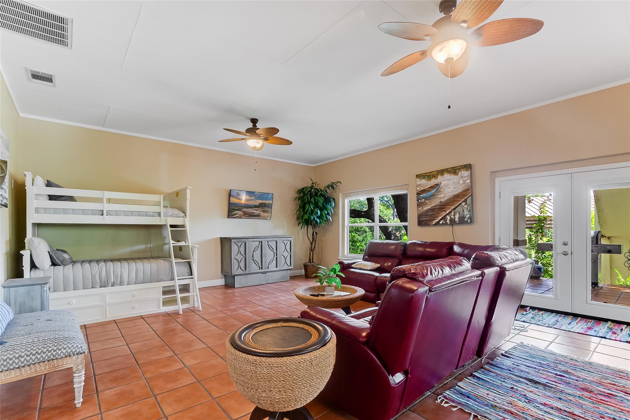 327 Elm Lodge Dr, Kingsland, TX 78639