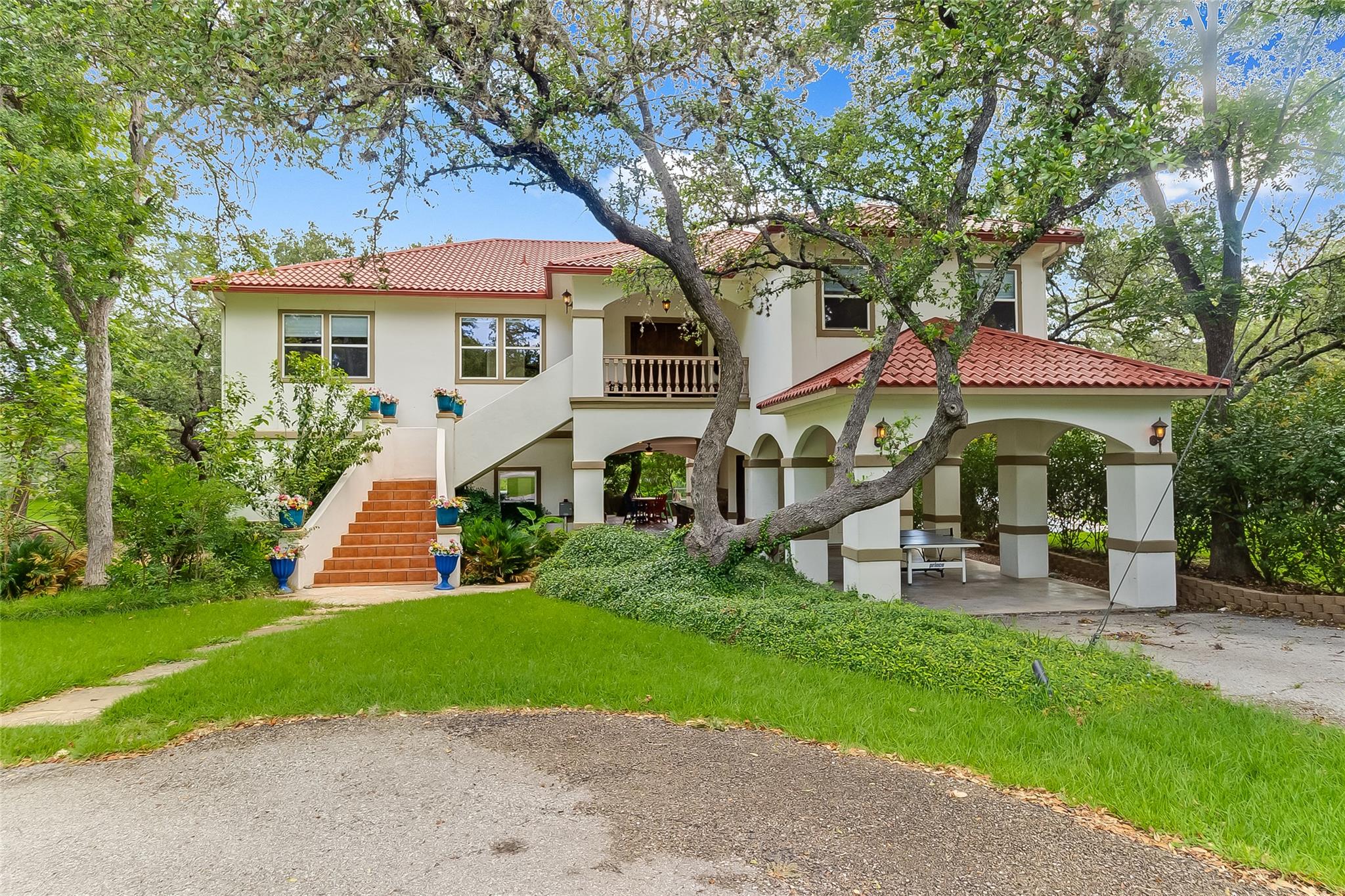 327 Elm Lodge Dr, Kingsland, TX 78639