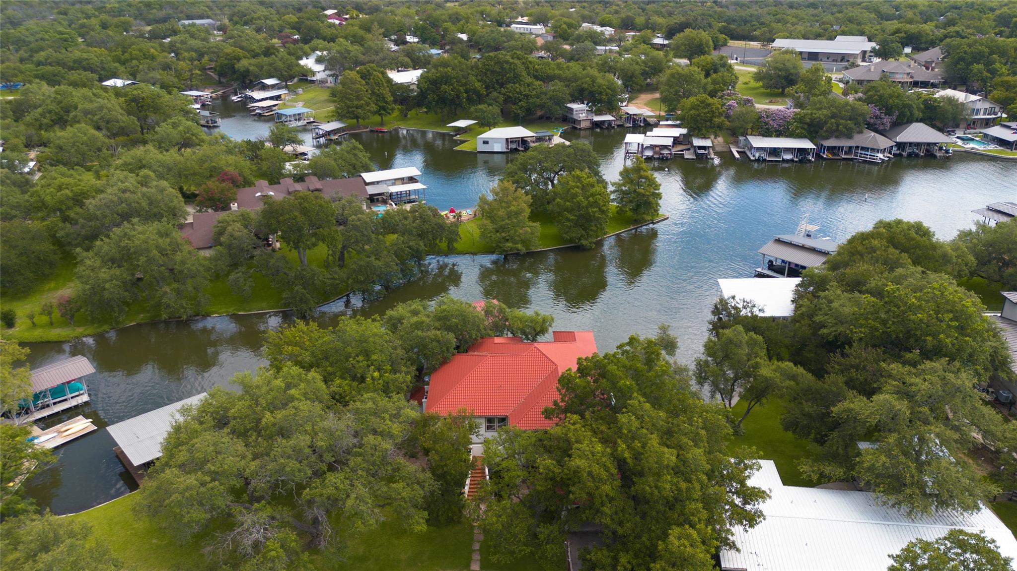 327 Elm Lodge Dr, Kingsland, TX 78639