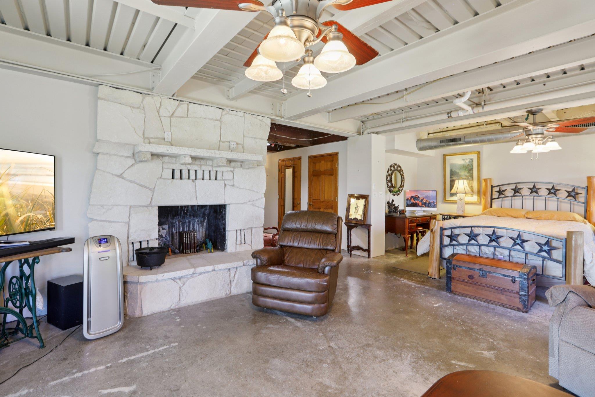 6401 Muleshoe Bend Trl, Marble Falls, TX 78654