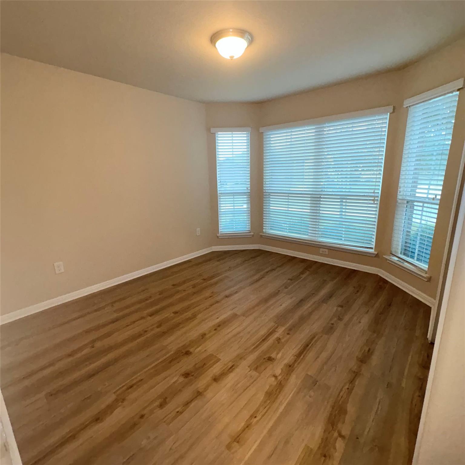 208 Moulins Ln, Georgetown, TX 78626