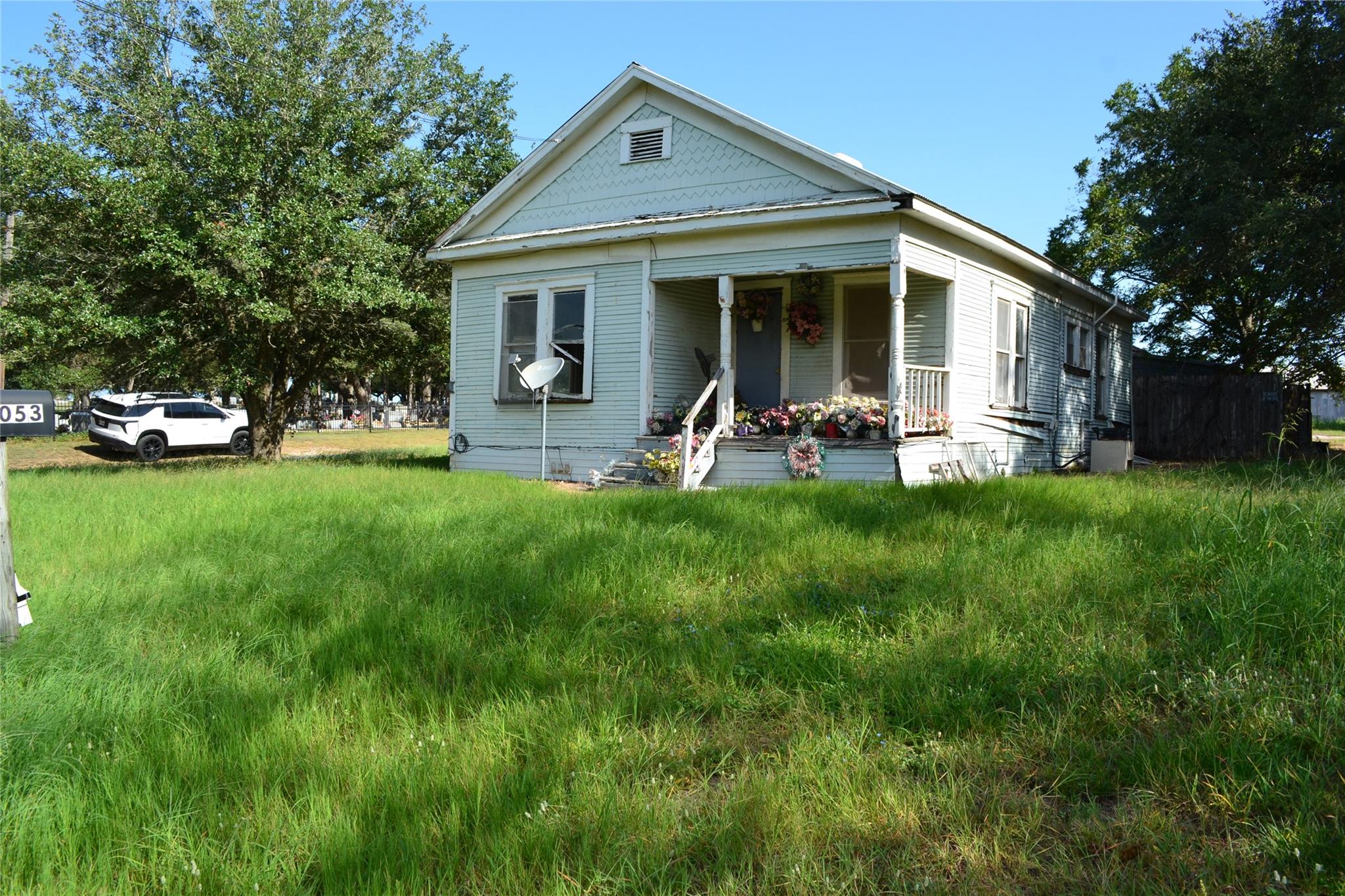 1053 Eilers St, Schulenburg, TX 78956