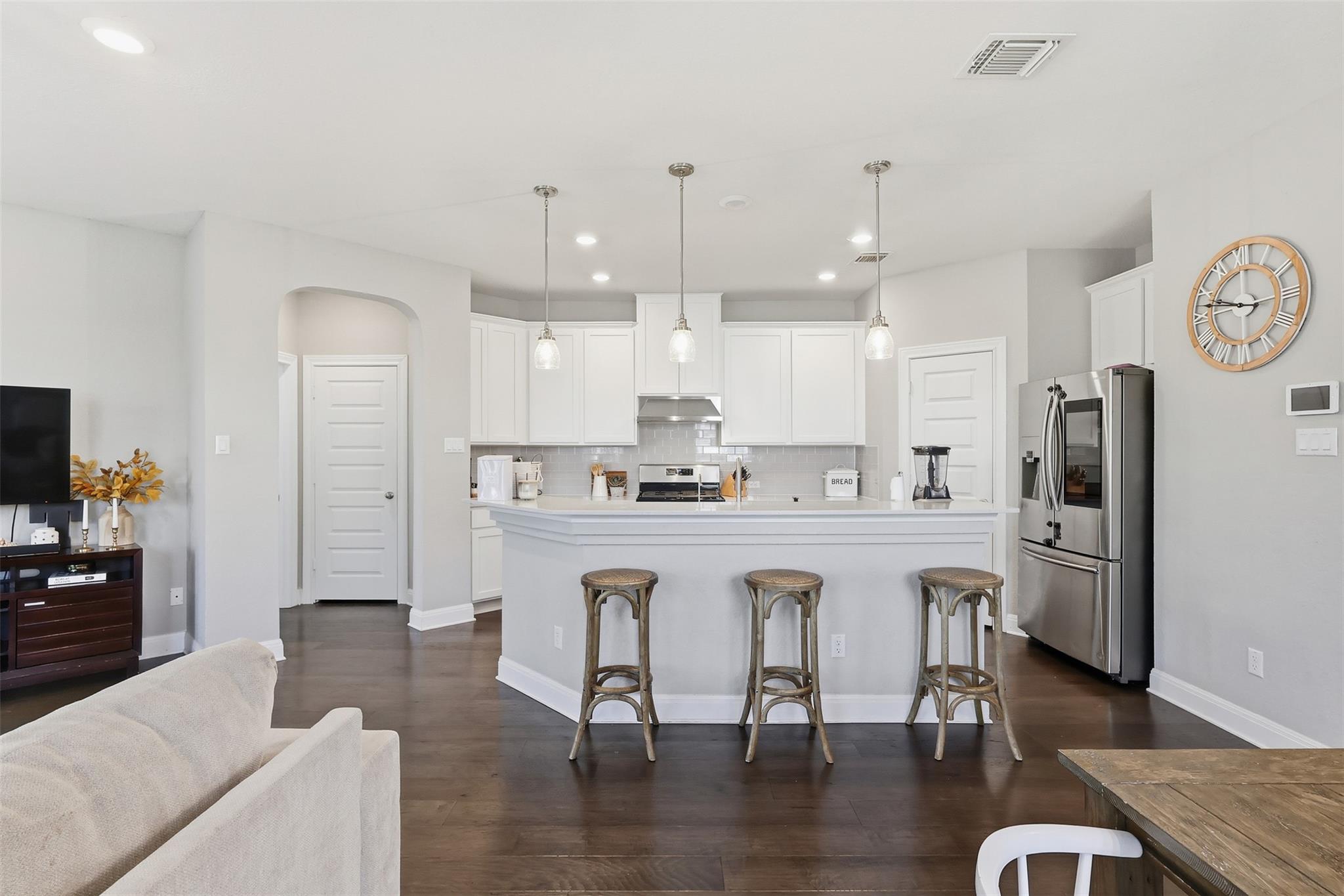 101 Muenster Dr, Hutto, TX 78634