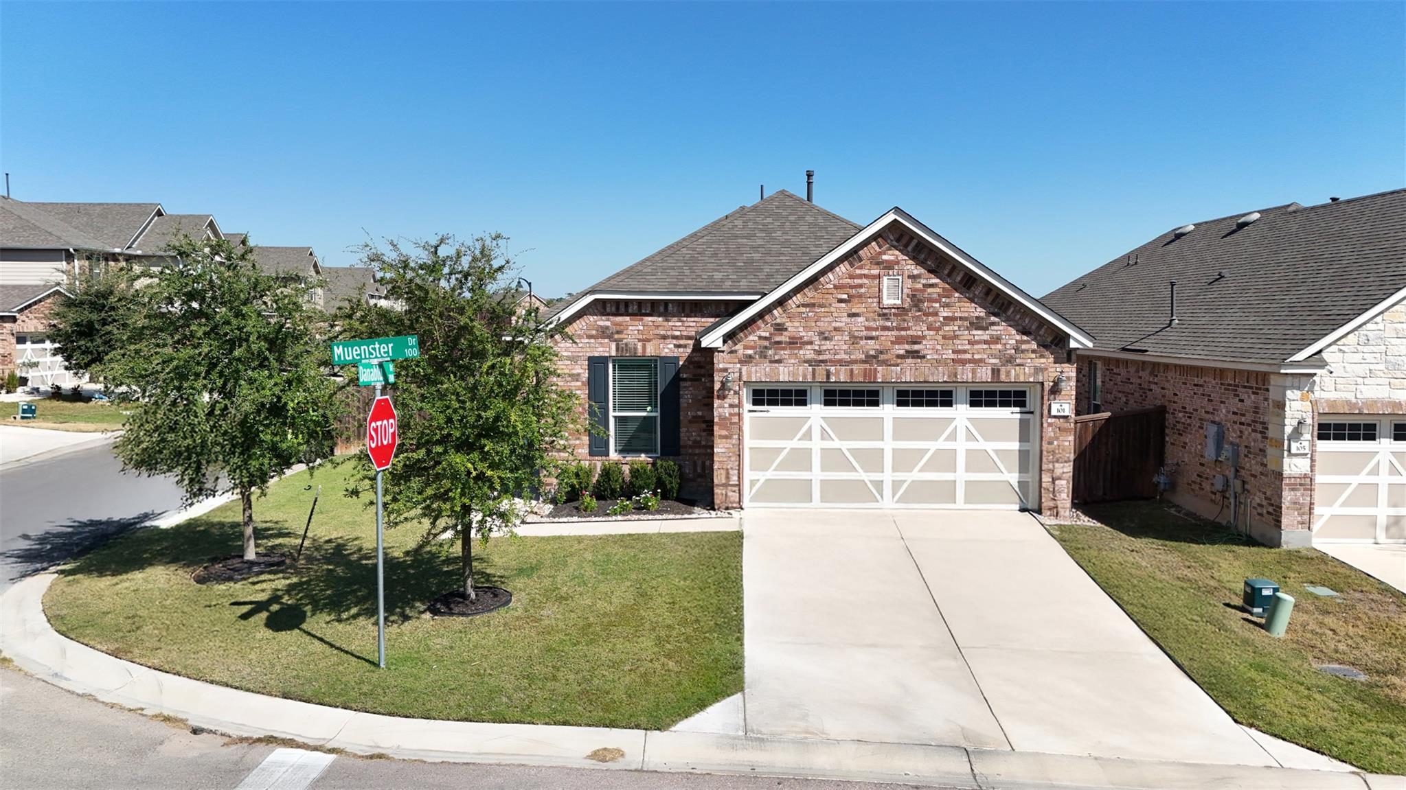 101 Muenster Dr, Hutto, TX 78634