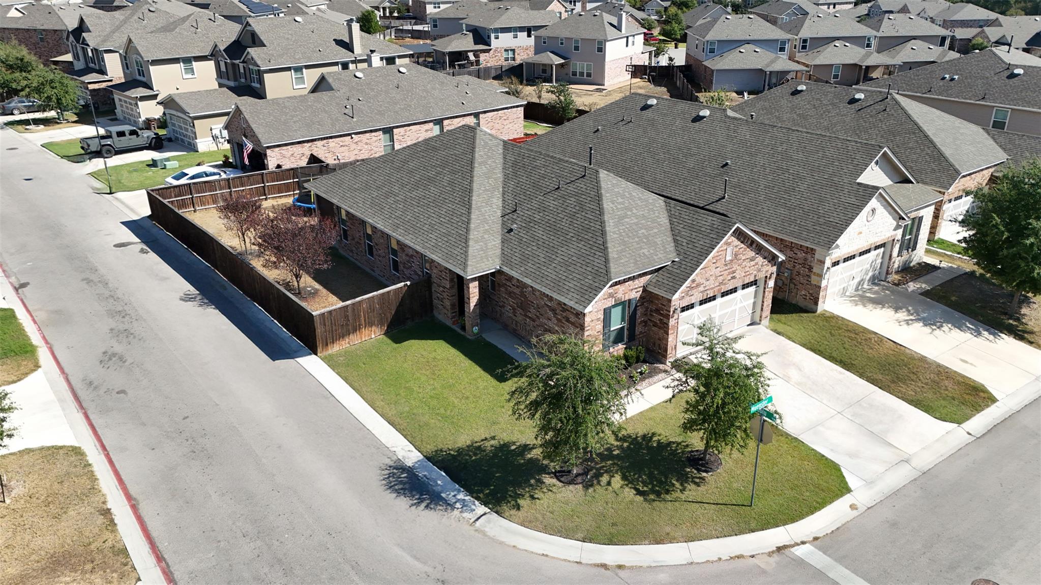 101 Muenster Dr, Hutto, TX 78634