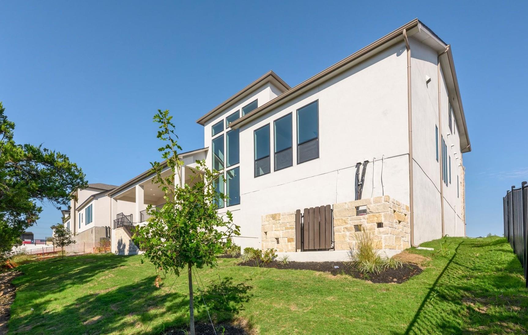 915 Tomichi Bnd, Lakeway, TX 78738