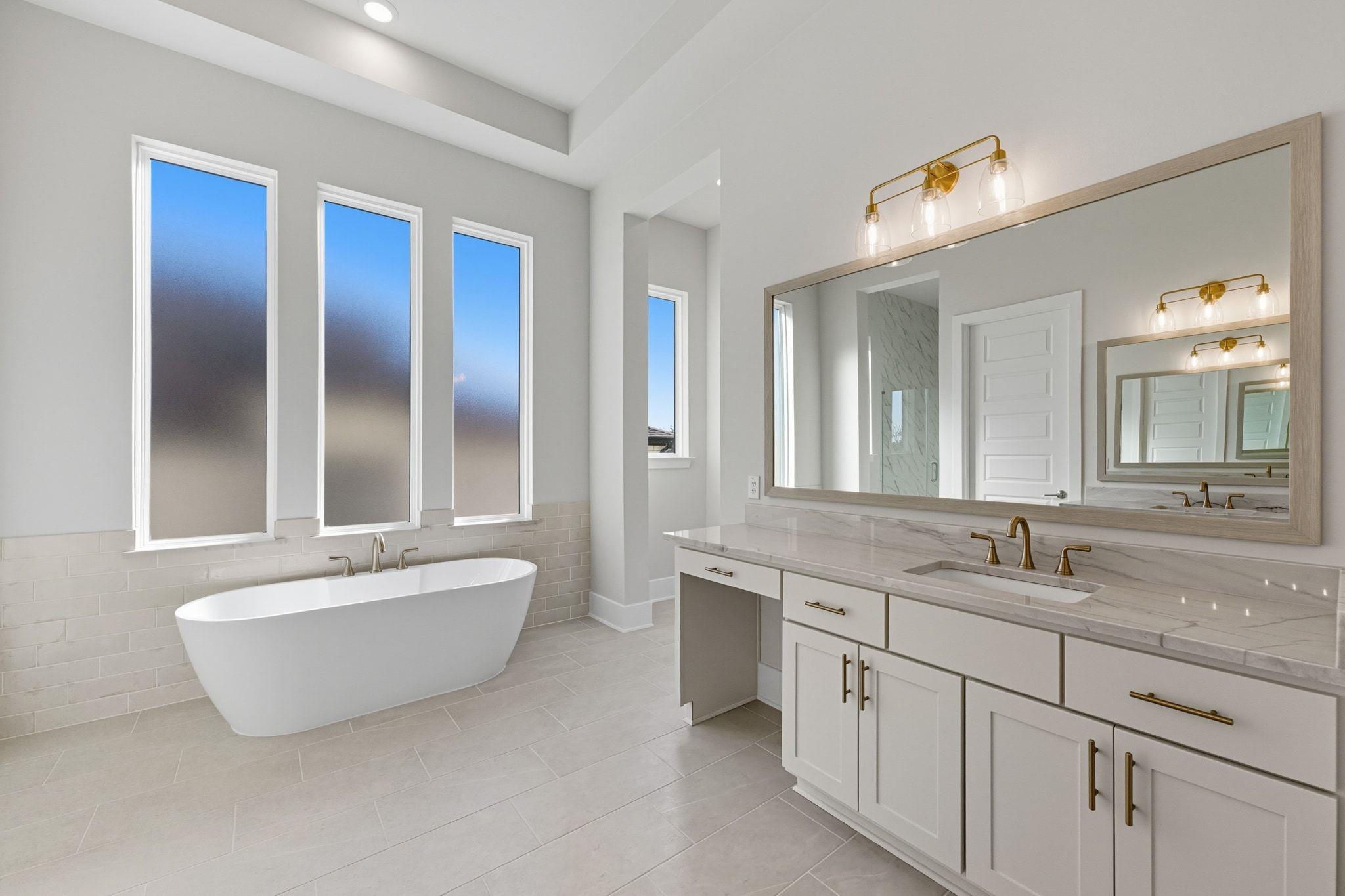 915 Tomichi Bnd, Lakeway, TX 78738