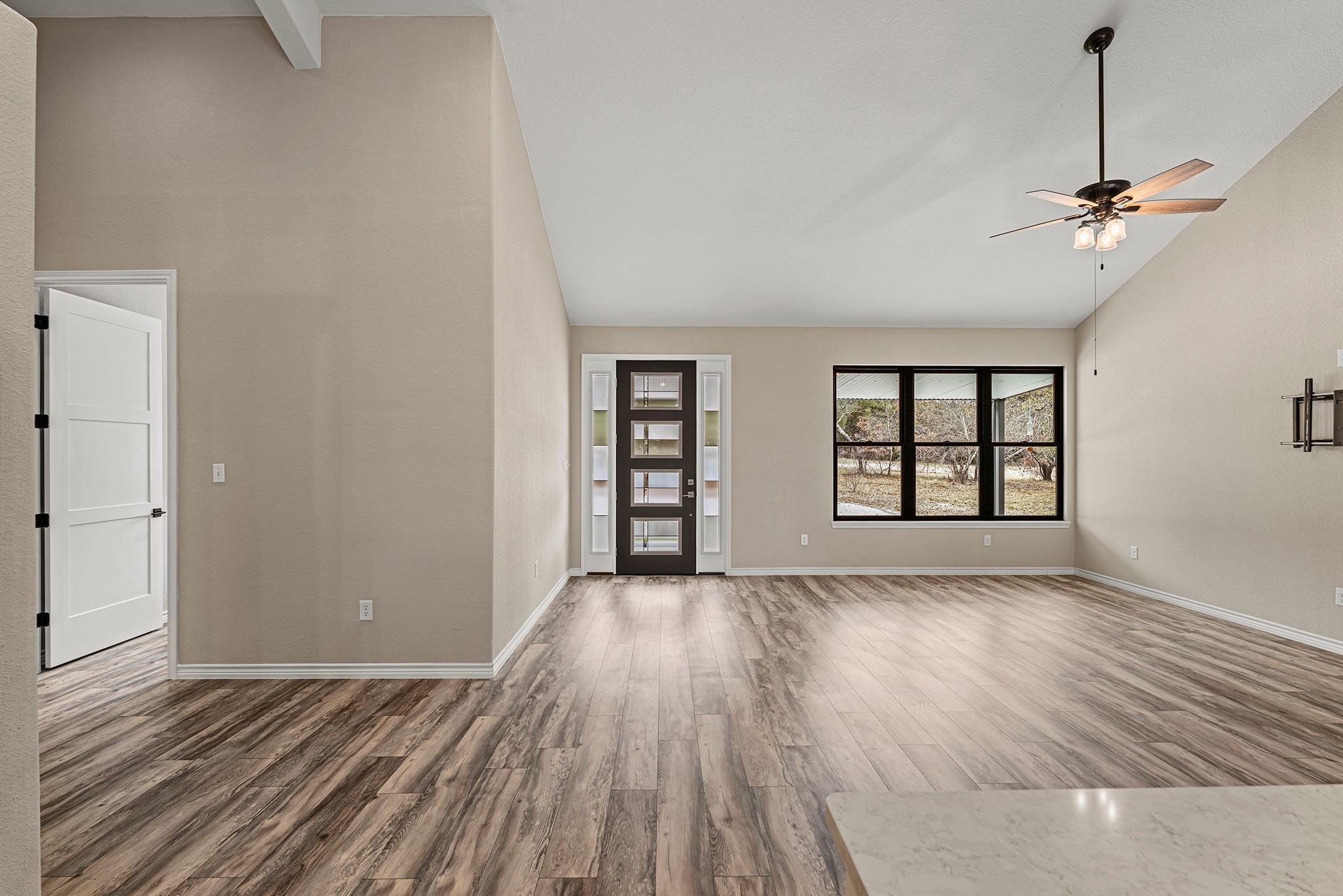 4455 N FM 1174, Bertram, TX 78605
