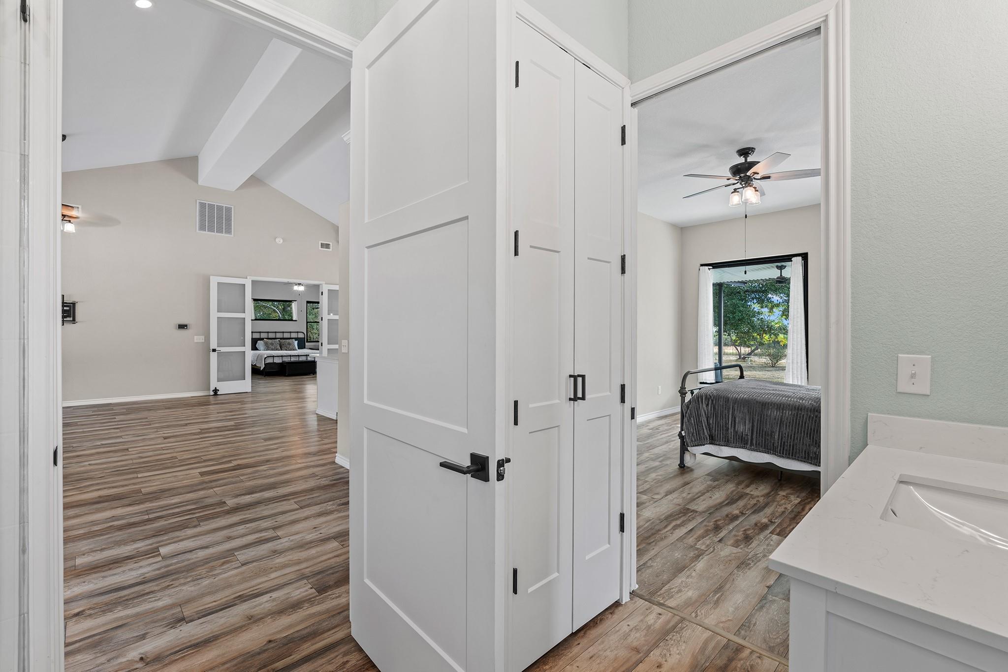 4455 N FM 1174, Bertram, TX 78605