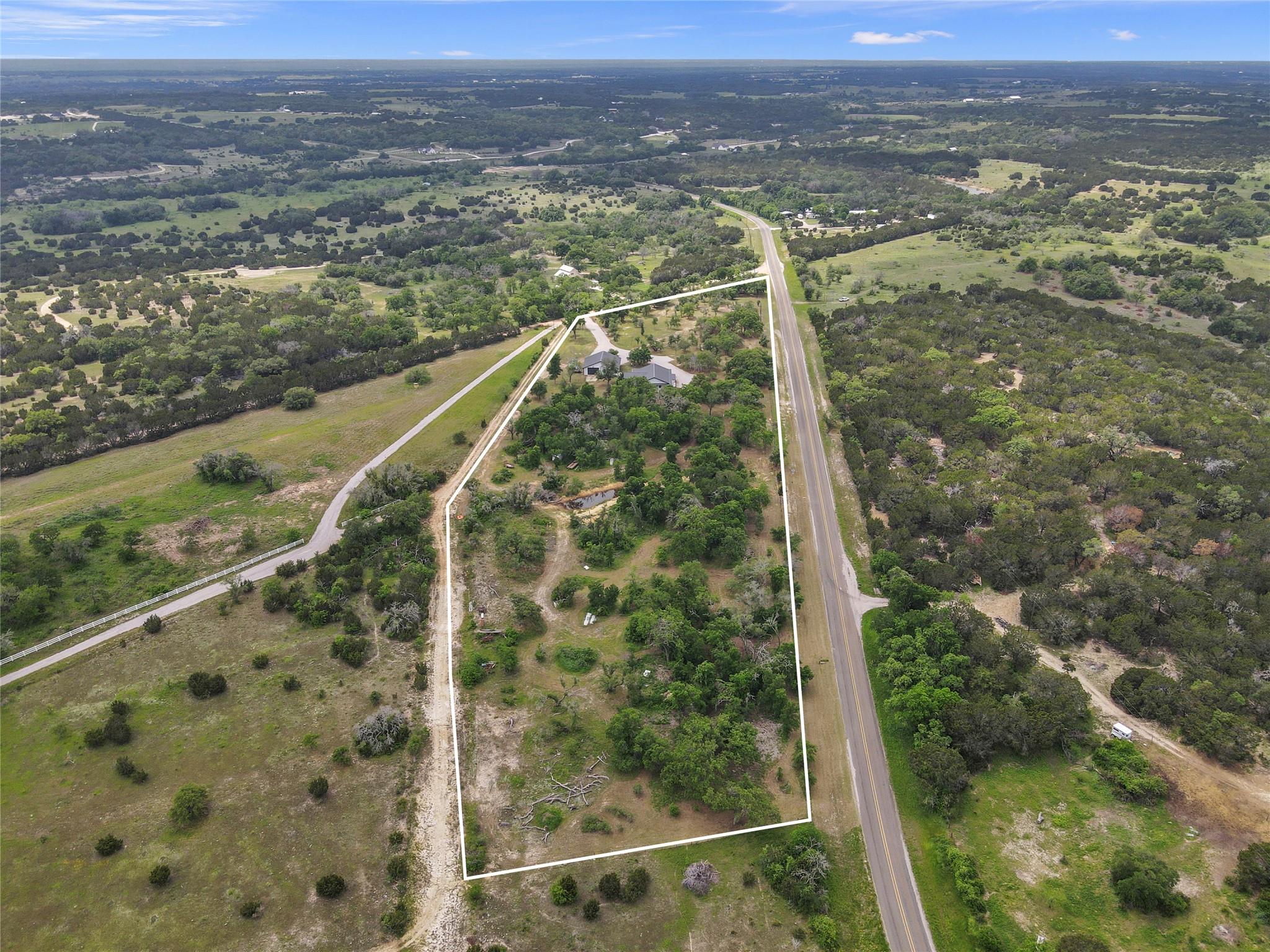 4455 N FM 1174, Bertram, TX 78605