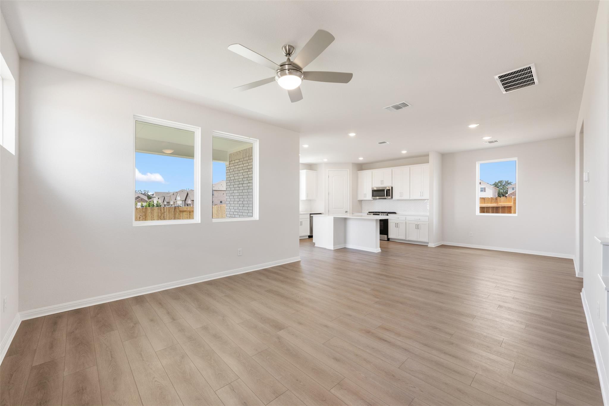 124 Lions Tail Cv, San Marcos, TX 78666