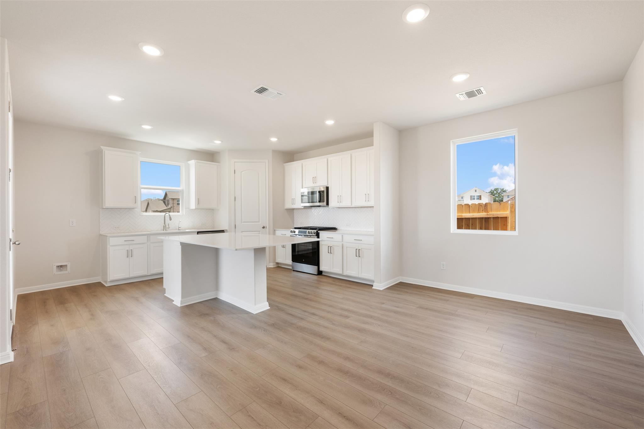 124 Lions Tail Cv, San Marcos, TX 78666