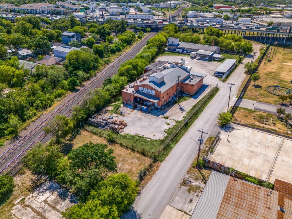 264 W Lachapelle, San Antonio, TX 78204