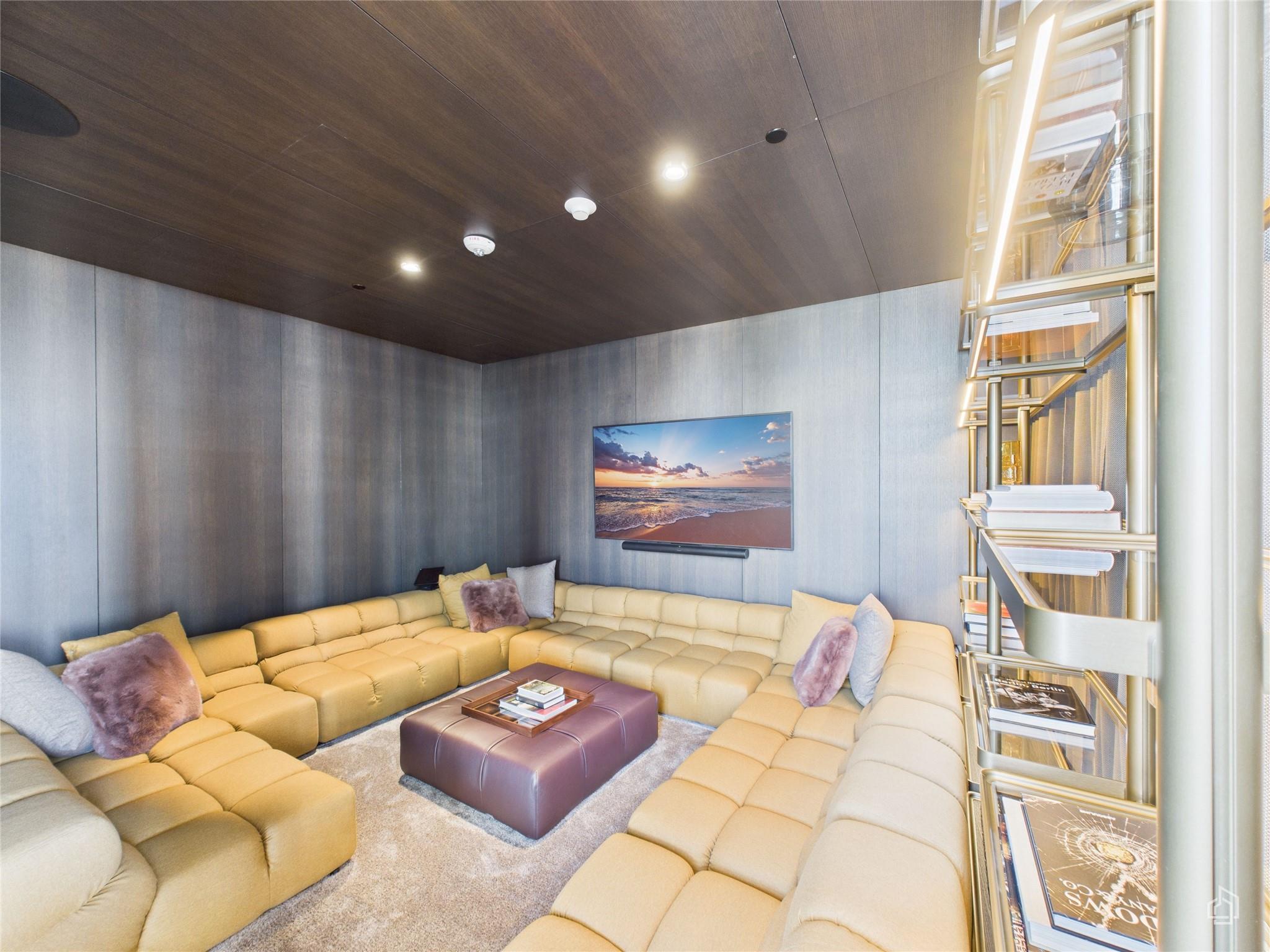 610 Davis St # 2808, Austin, TX 78701