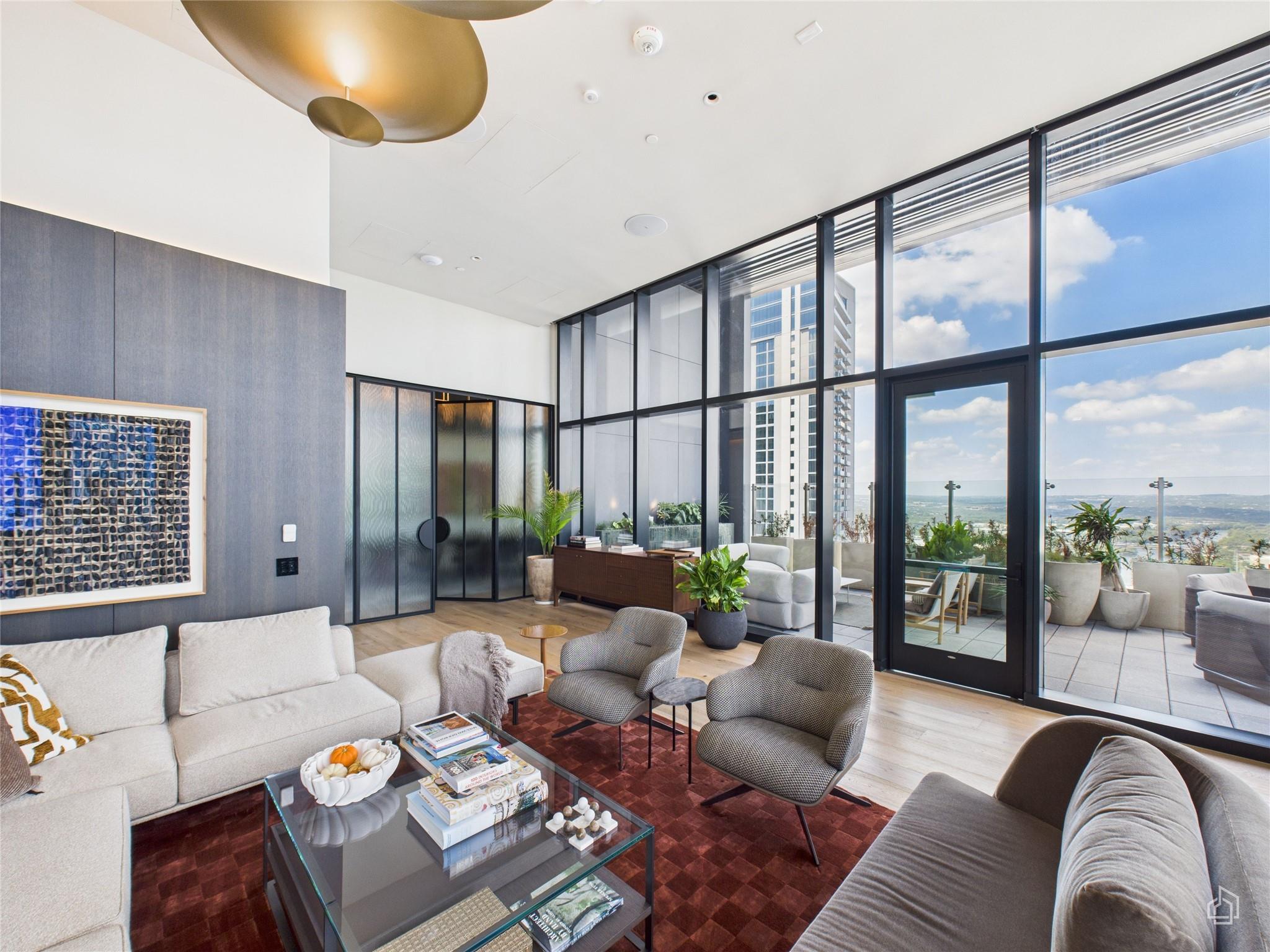 610 Davis St # 2808, Austin, TX 78701