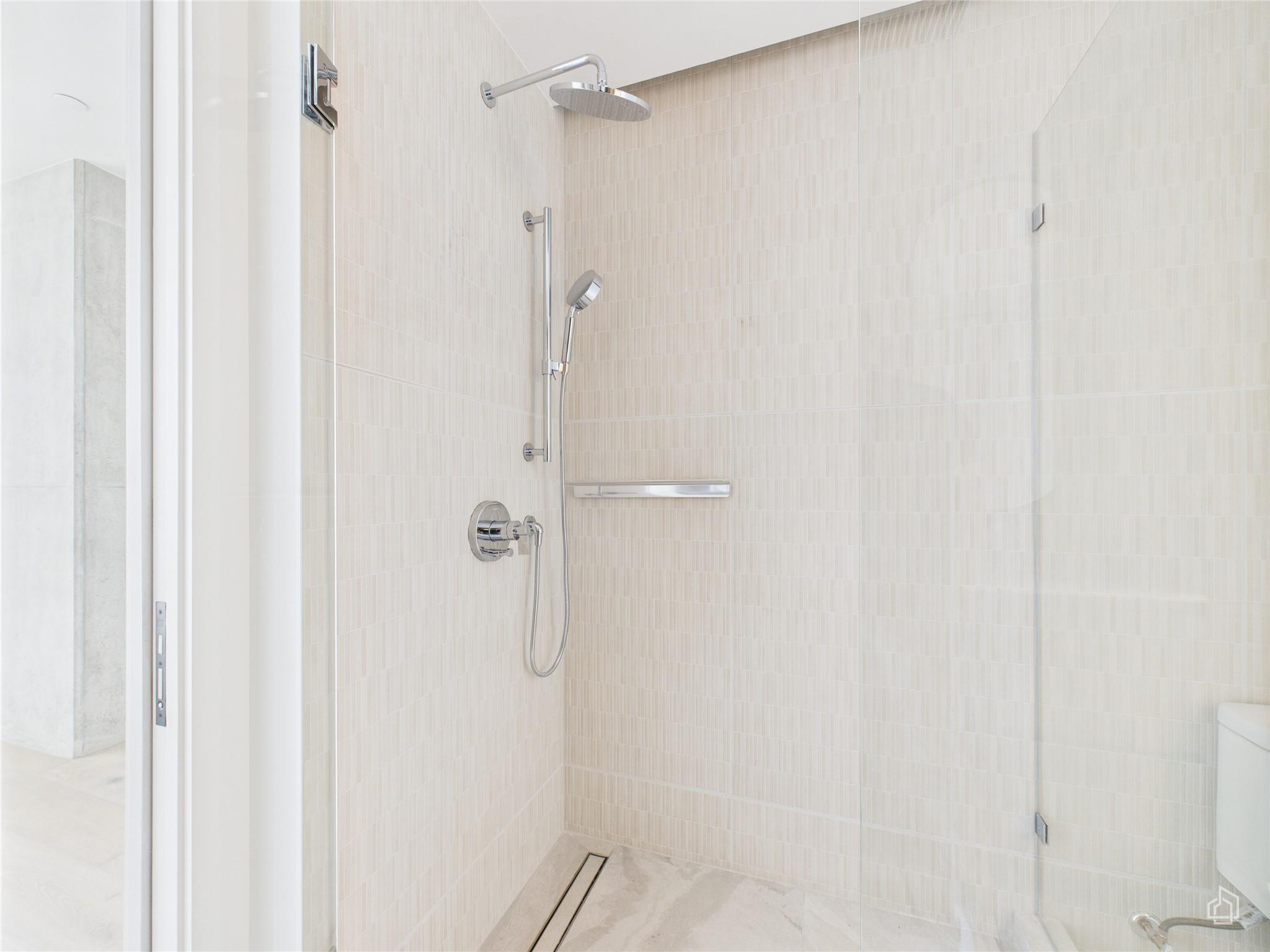 610 Davis St # 2808, Austin, TX 78701