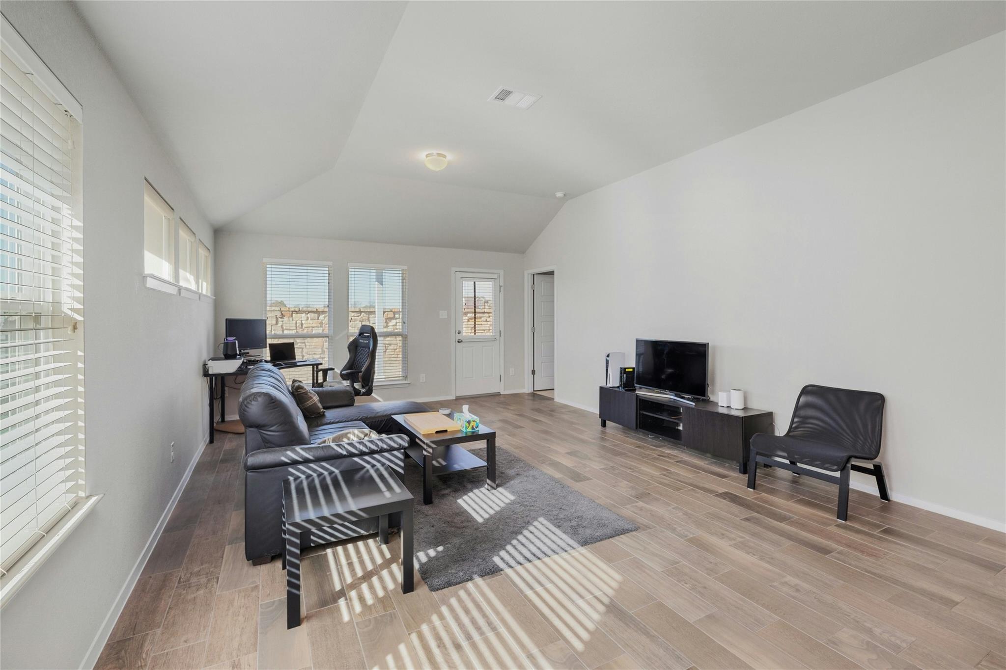 7920 Castelardo Pl # 50, Round Rock, TX 78665