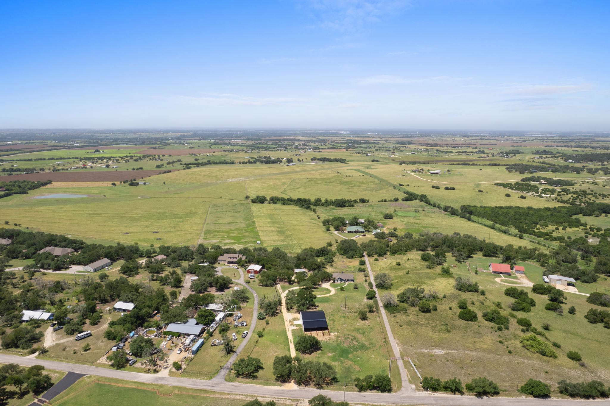 1375 County Road 156, Granger, TX 76530