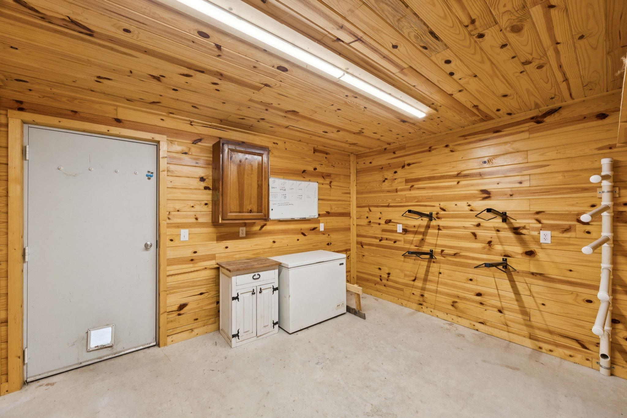 1375 County Road 156, Granger, TX 76530