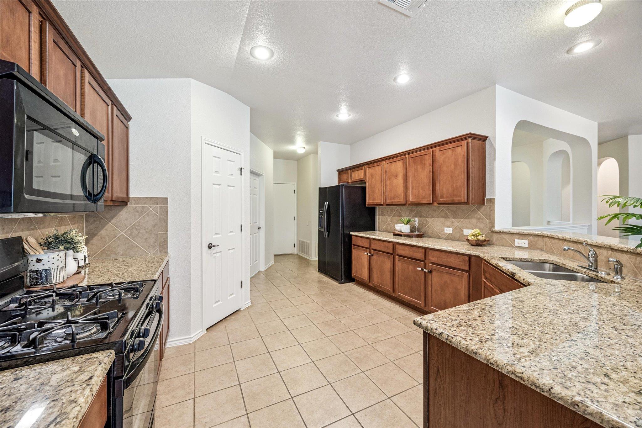 14500 Homestead Village Cir, Austin, TX 78717