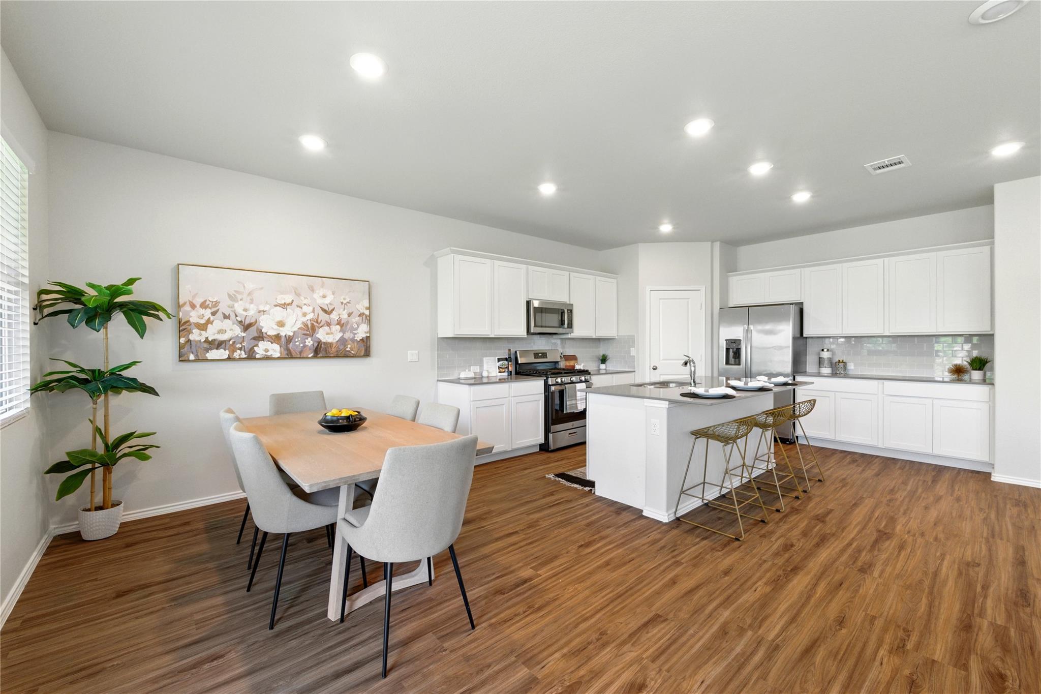 10207 Buster Dr, Austin, TX 78748