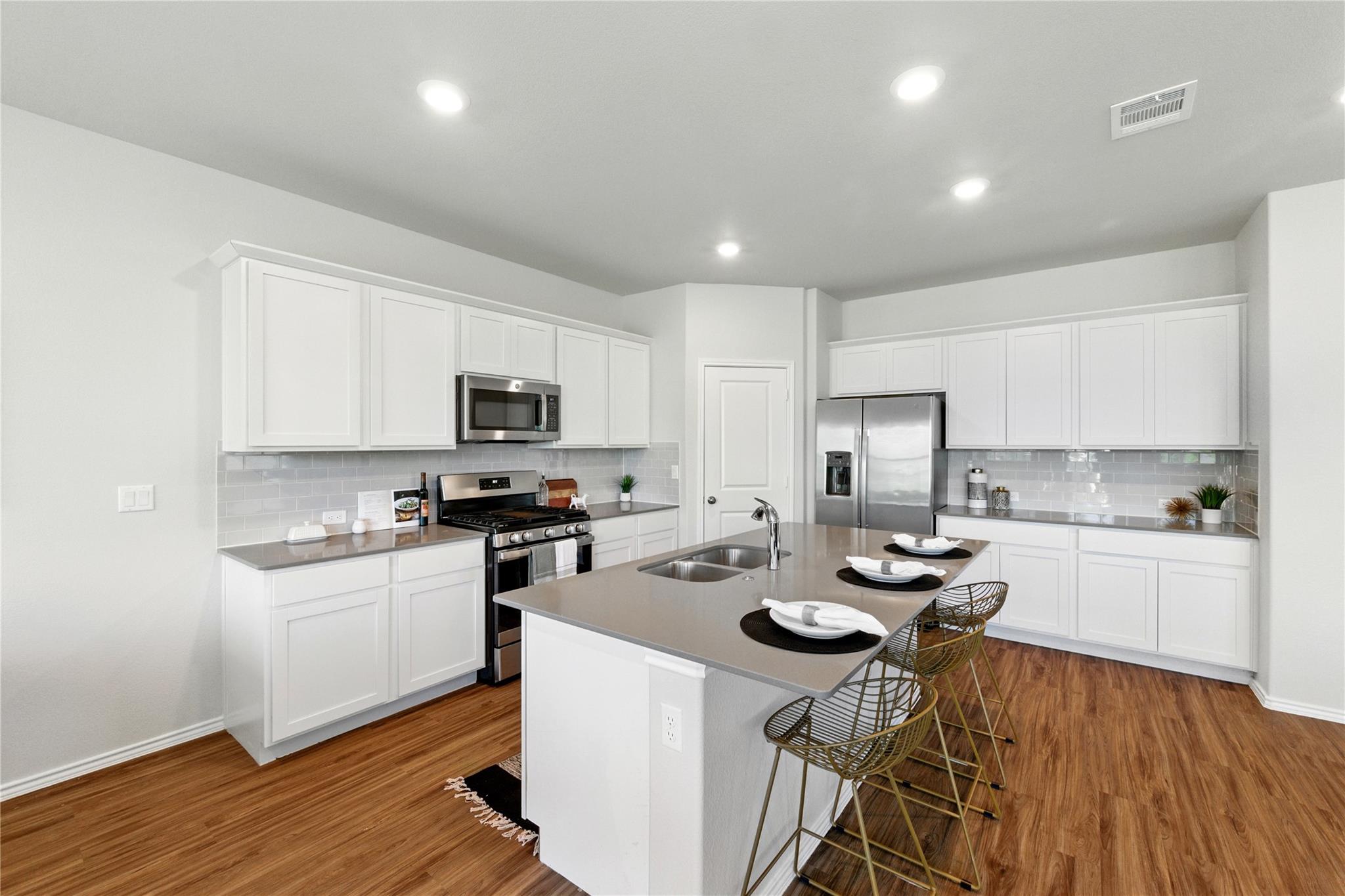 10207 Buster Dr, Austin, TX 78748