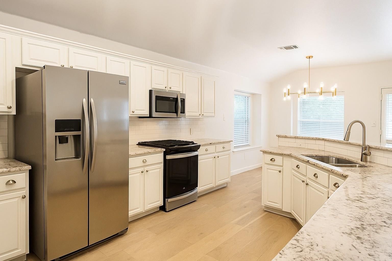 4821 Chesney Ridge Dr, Austin, TX 78749