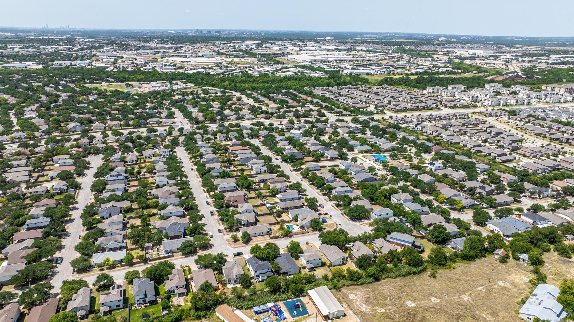 17414 Valentine Dr, Round Rock, TX 78664