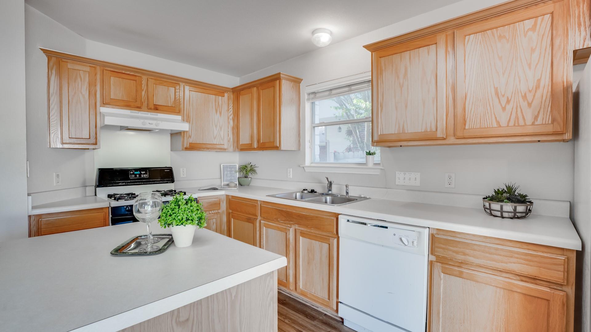 17414 Valentine Dr, Round Rock, TX 78664