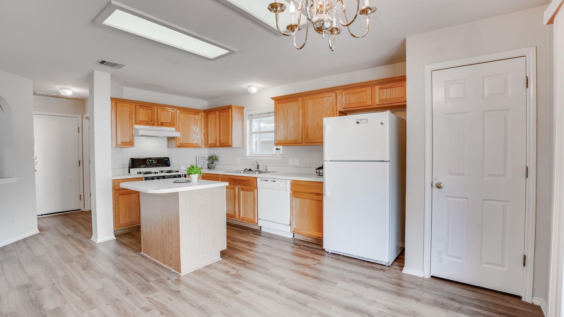 17414 Valentine Dr, Round Rock, TX 78664